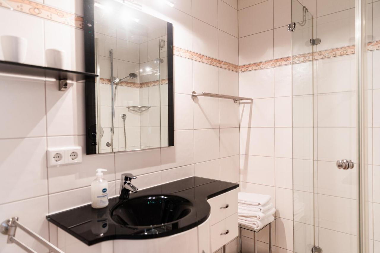 Ferienwohnung "Johann" Meckenbeuren Exteriör bild